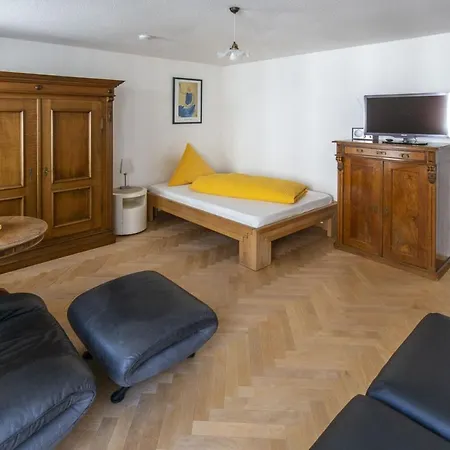 Apartment Im Café Einstein