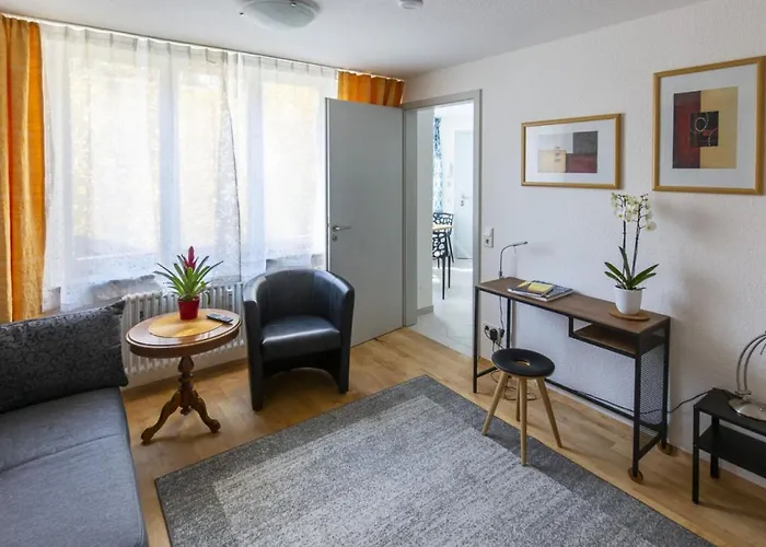 Im Cafe Einstein בית הארחה *